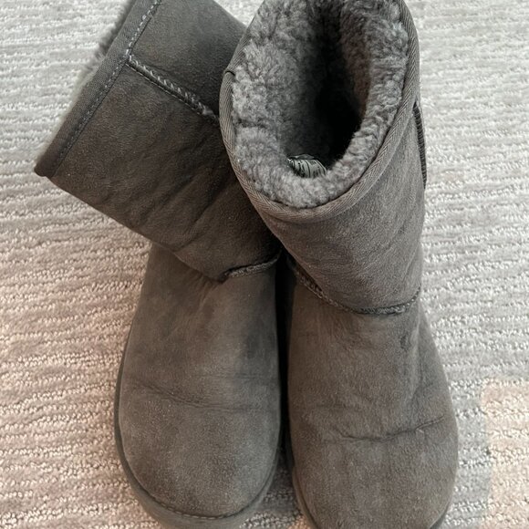 Ugg Boots - Picture 4 of 9